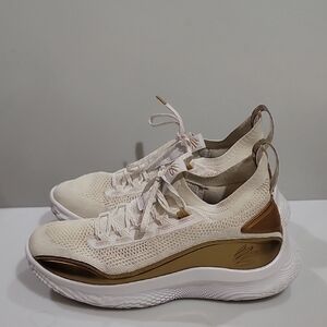 Curry Under Armor Flow 8 Sneakers w/ Gold Accents Size 12 M 13.5 W US EU 46